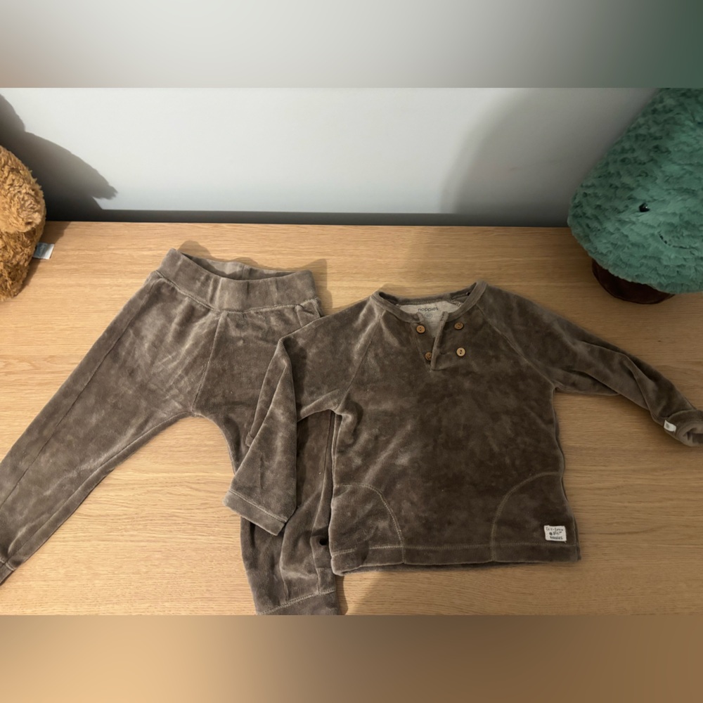 Noppies velvet jogging suit set with 9-12 months